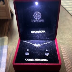 Giani Bernin cubic w sterling set necklace and two earrings box lights up